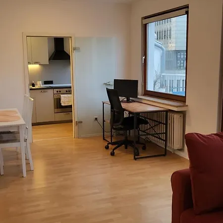 Lavish In The Heart Of Center Апартаменты