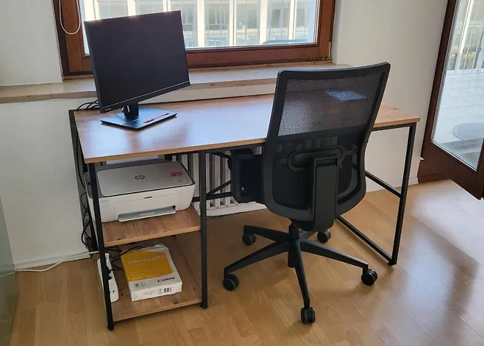 Apartamento Lavish In The Heart Of Center Düsseldorf