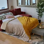 Apartment Lavish In The Heart Of Center Dusseldorf